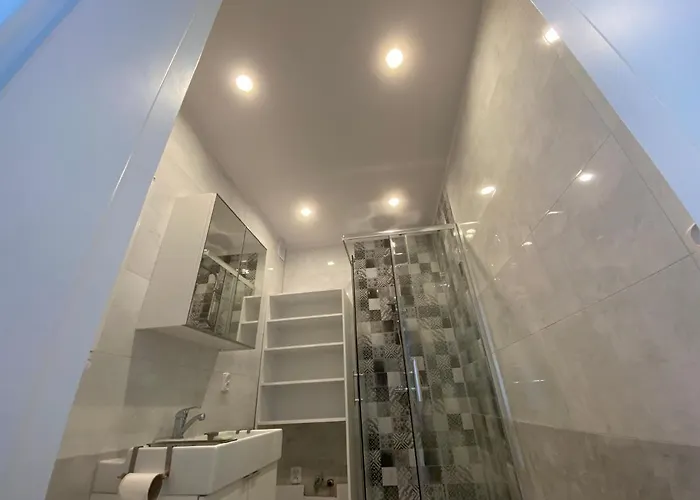 123 Aurora Lägenhet